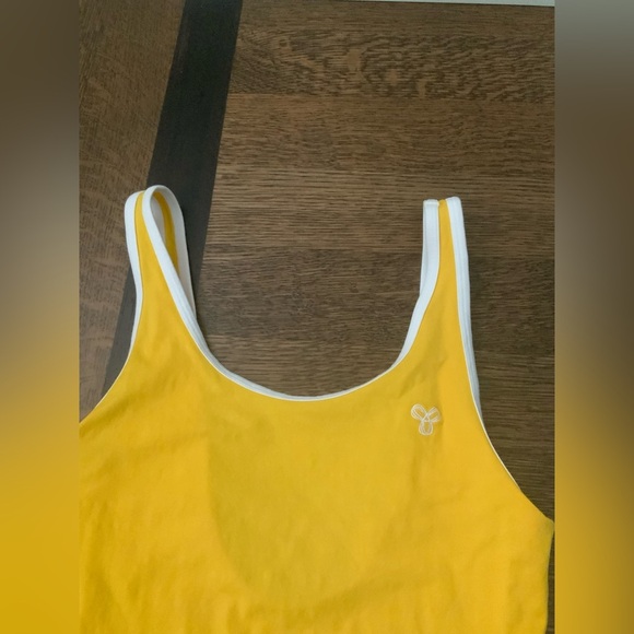 ARITZIA TNA Yellow Logo Bodysuit Women’s Size Medium - Picture 6 of 12